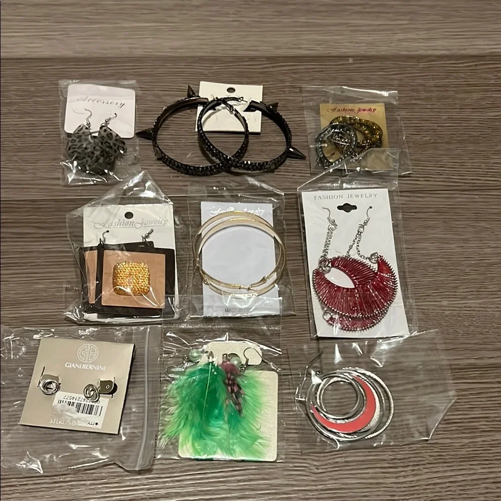 Fashion Jewelry Set - Black, Red, Green